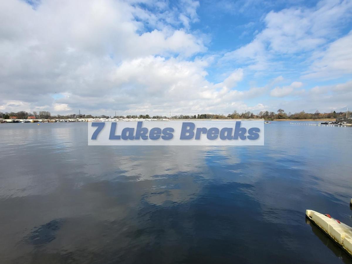 7 Lakes Breaks At 7 Lakes Country Park Crowle  Exterior photo